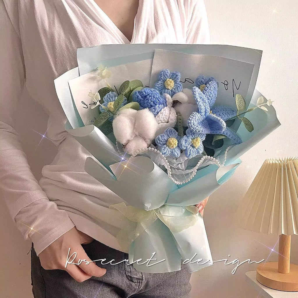 Rose & tulip knitted bouquet