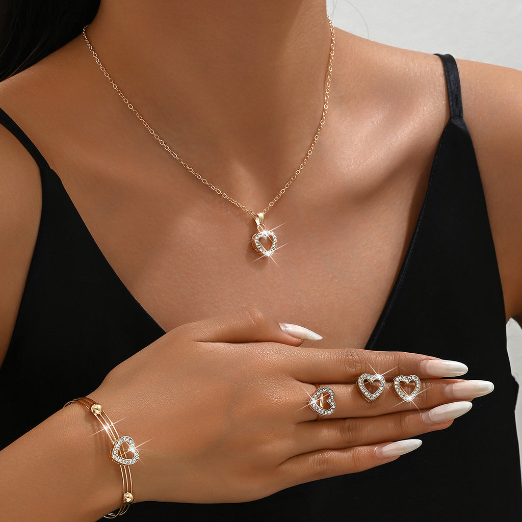 Love-themed jewelry set
